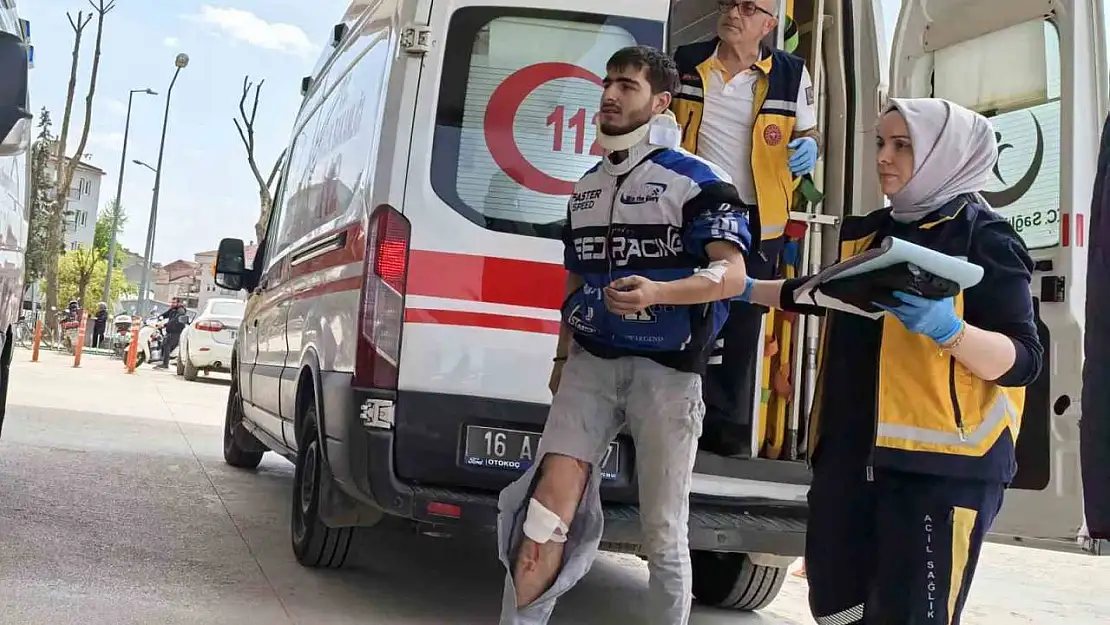 Bursa'da otomobille motosiklet çarpıştı: 1 yaralı