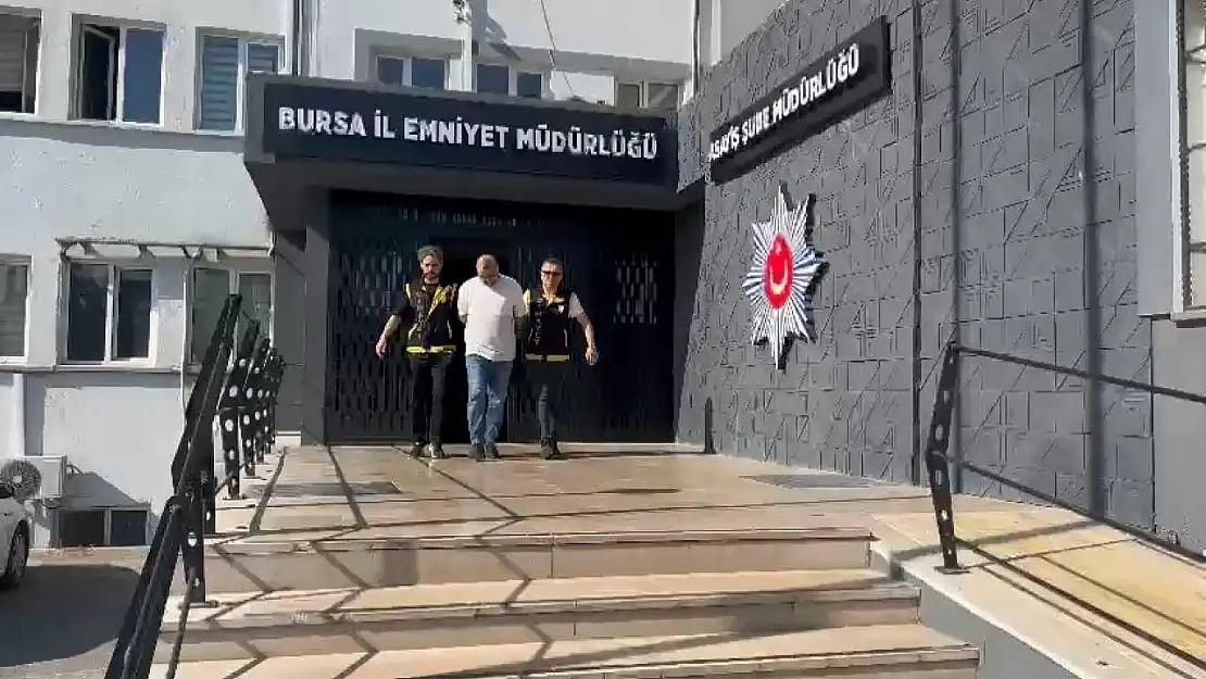 Bursa'da para için husumetlisini başından vuran şüpheli adliyeye sevk edildi