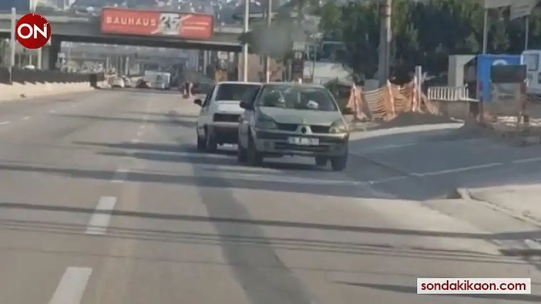 Bursa'da şaşkına çeviren görüntü...Arızalı otomobili kara yolunda ters çekti