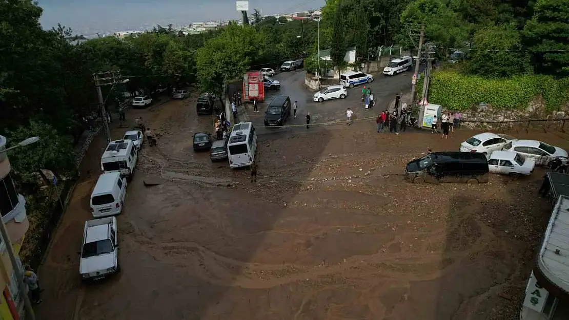 Bursa'da selin bilançosu havadan görüntülendi