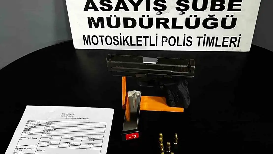 Bursa'da şüpheli araçtan tabanca ve uyuşturucu çıktı