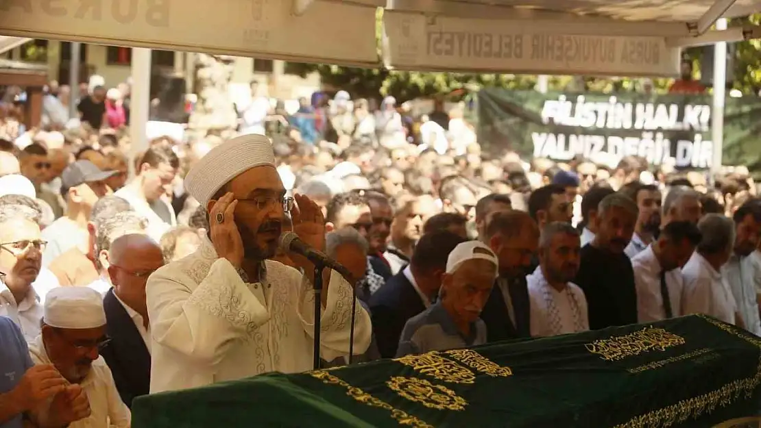 Bursa'da yüzlerce kişi Haniye için gıyabi cenaze namazına durdu