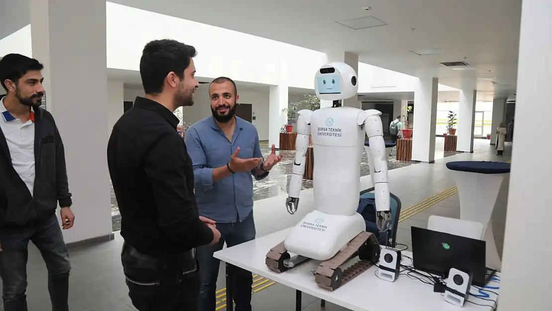 Bursa Teknik Üniversitesi'nin 'Robot Günleri' ilgi gördü