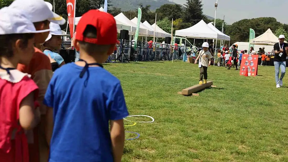 Bursa Uluslararası Spor Festivali'nde çocuklar doyasıya eğlendi