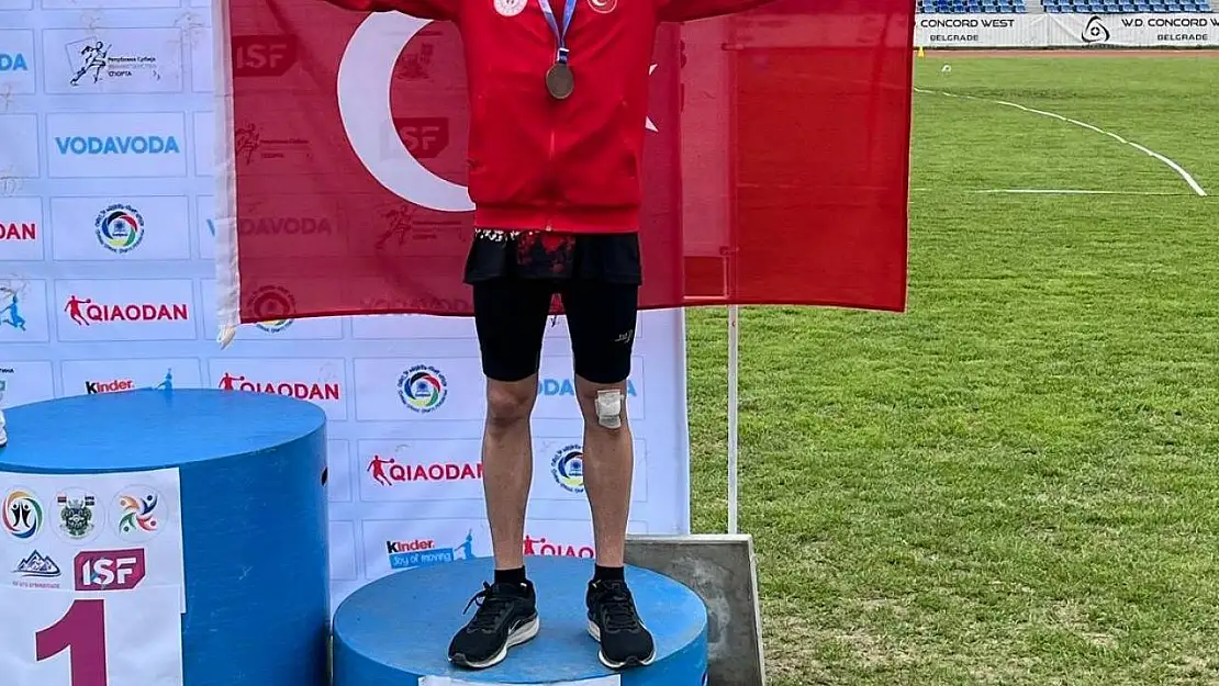 Bursalı Milli atletten dünya üçüncülüğü