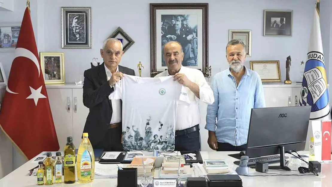 Bursaspor Başkanı Recep Günay, Mudanya Belediye Başkanı Hayri Türkyılmaz'ı ziyaret etti