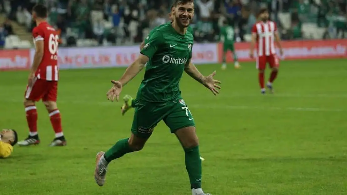 Bursaspor'da eksik futbolcular teknik ekibi düşündürüyor