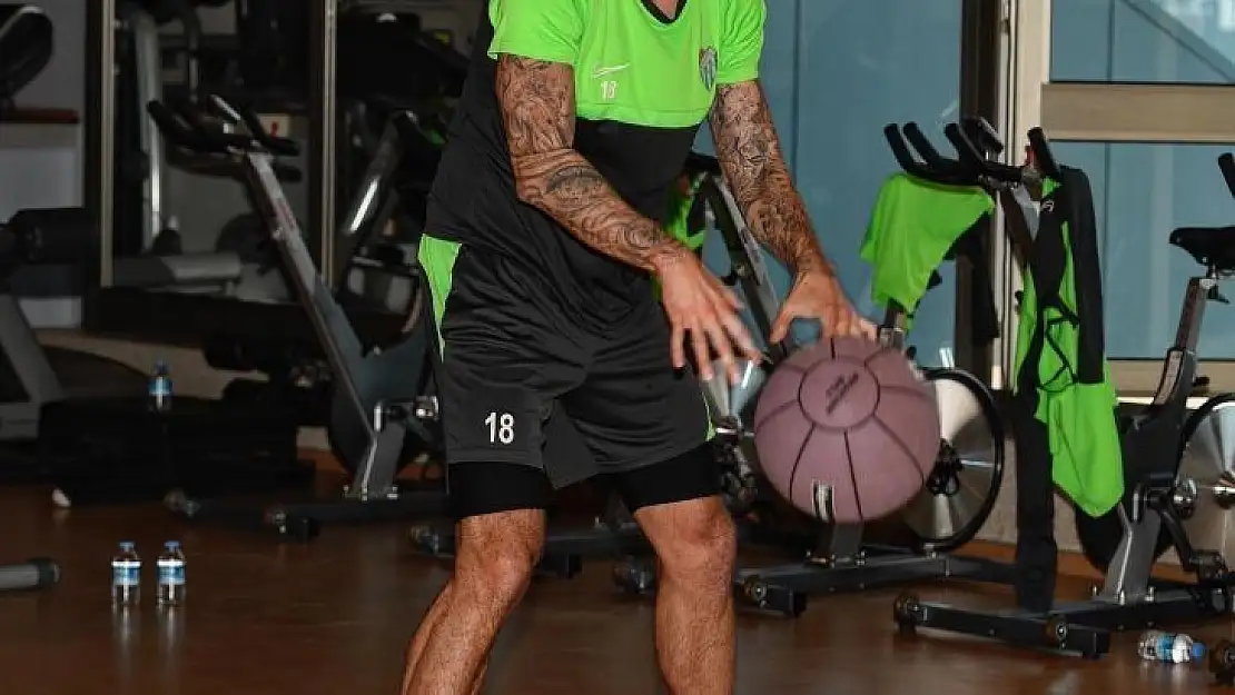 Bursaspor'da günün ilk antrenmanı kondisyon salonunda gerçekleşti