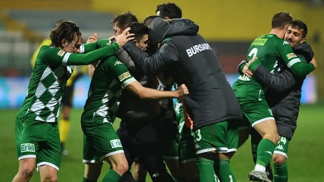 Bursaspor'da ilk hedef kadroyu elde tutmak