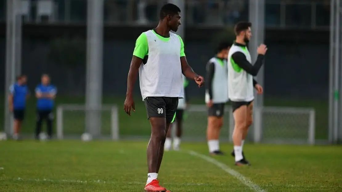 Bursaspor'da Tuzlaspor maçı hazırlıkları devam ediyor