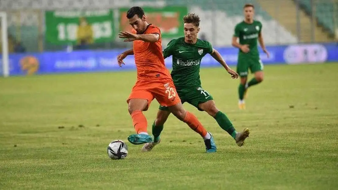 Bursaspor, Eren Güler'le 3 yıllık anlaşma yaptığını duyurdu