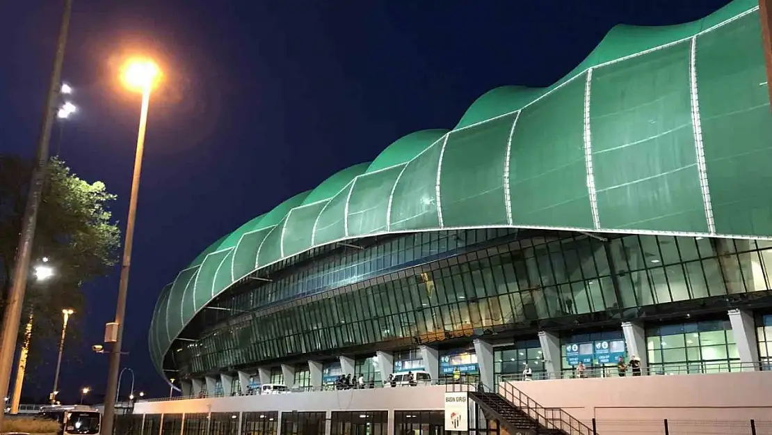 Bursaspor, stat ismini 'Yüzüncü Yıl Atatürk Sütaş Stadyumu' olarak değiştirdi