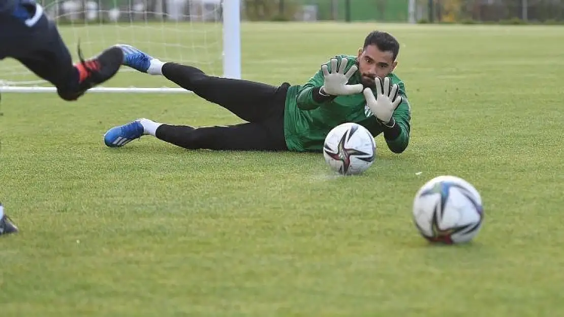 Bursaspor'un Kocaeli kampında tempo arttı