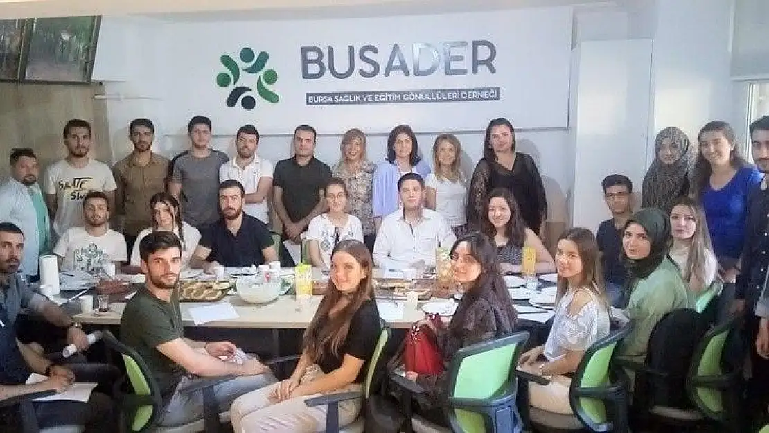 Busader'den 4 yılda 400 öğrenciye 1 milyon TL burs