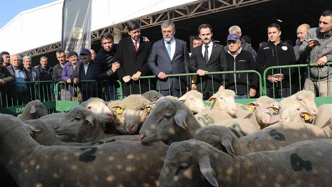 Büyükşehir Belediye üreticiyi desteklemeye devam ediyor