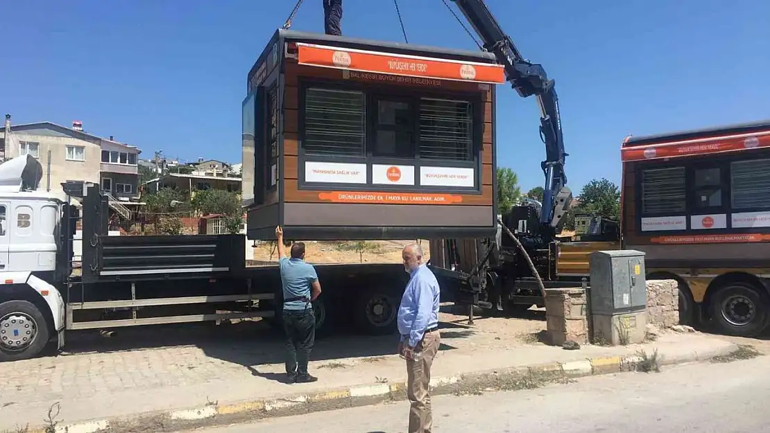 Büyükşehir Belediyesi ile AK Partili Gür Ayvalık'a ucuz ekmek yedirmeye kararlı