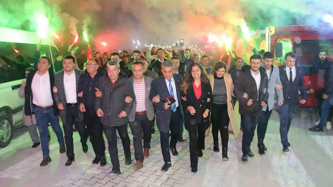 Çal'da CHP'li Ahmet Hakan büyük farkla kazandı