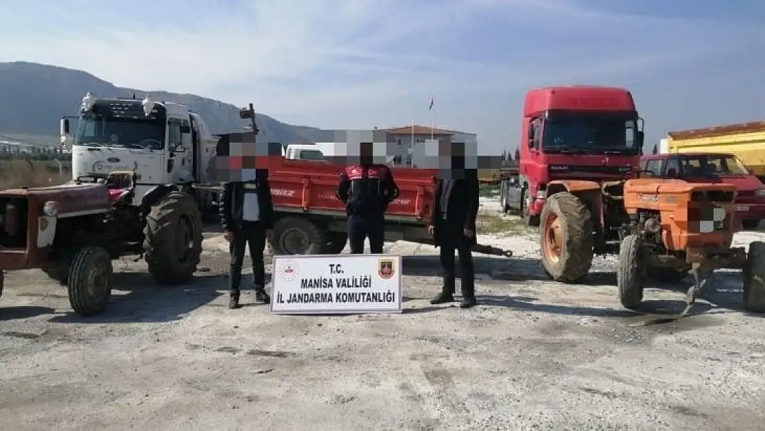Çalınan traktörler jandarma ekipleri tarafından bulundu