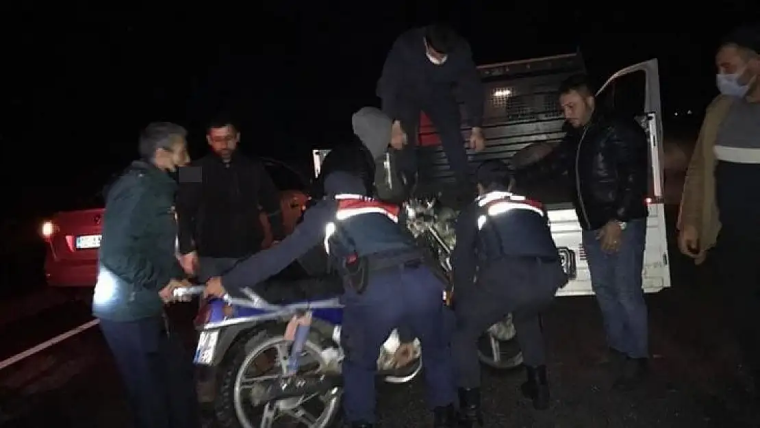 Çalıntı motoru muhtar ve köyün gençleri buldu