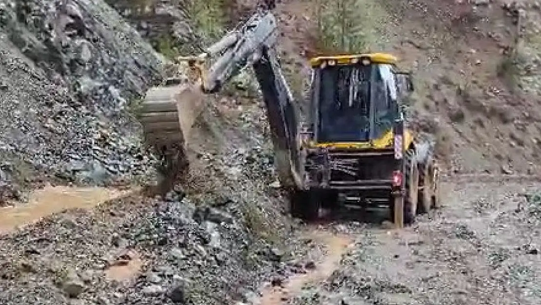 Çameli'nde aşırı yağışlarda bozulan yollar tekrar kullanıma açıldı