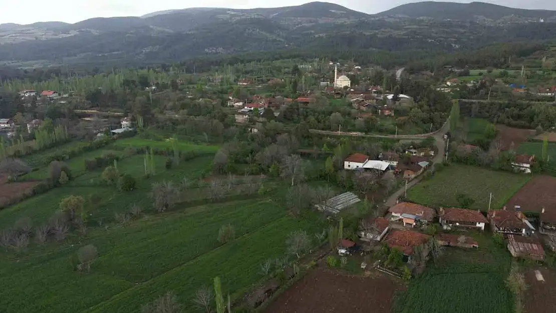 Caminin tamamlanması için arsasını bağışladı