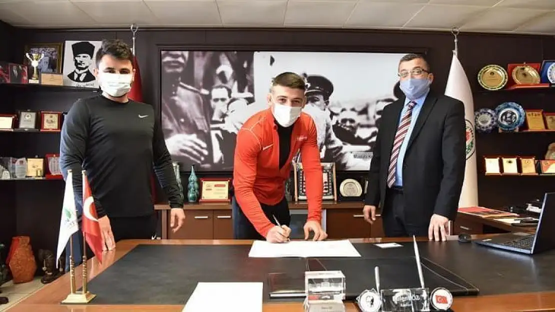 Çan Belediyesi güreş kulübüne yeni transfer