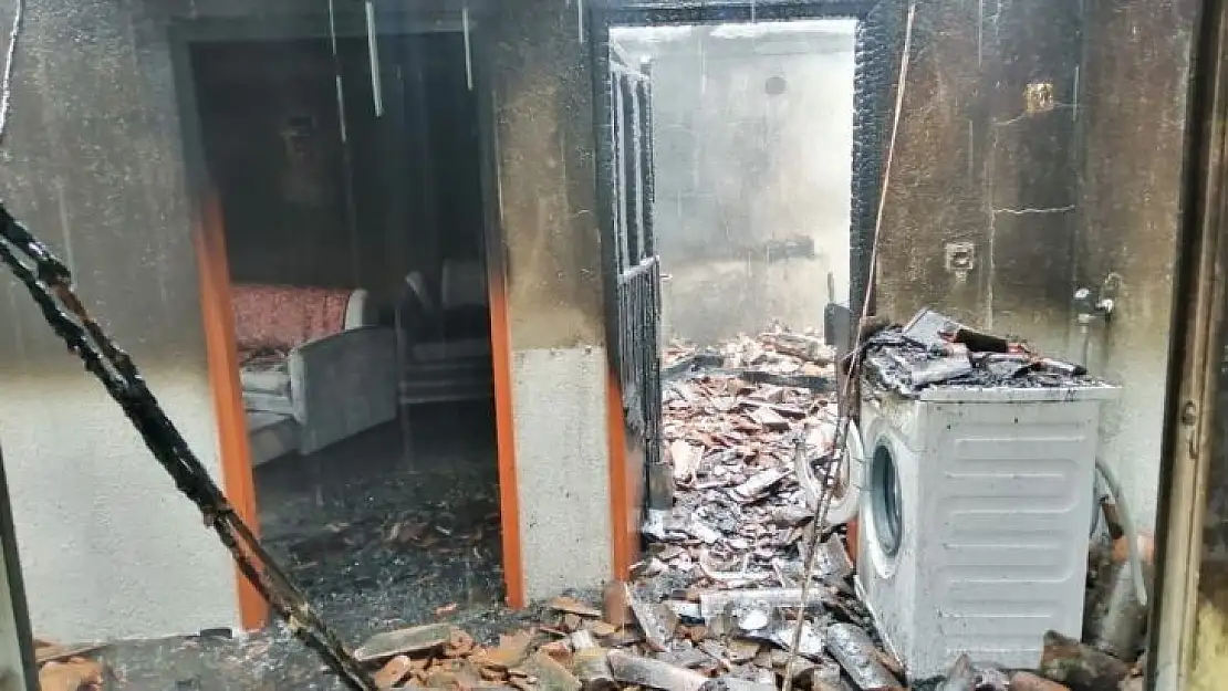 Çan'da ahşap ev yangını