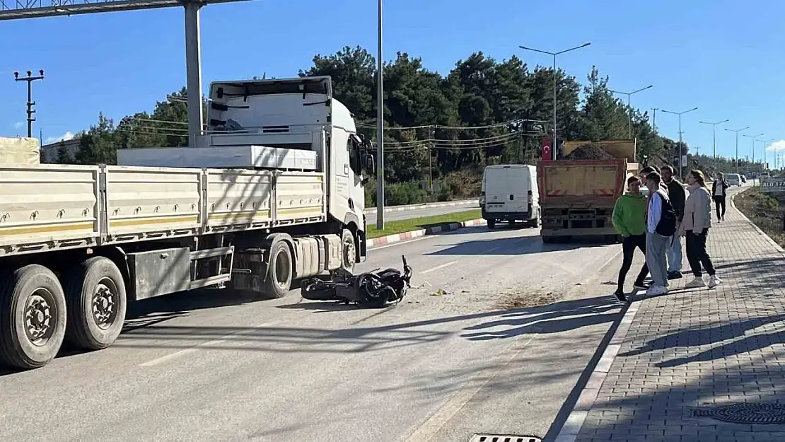 Çan'daki ölümlü trafik kazası güvenlik kamerasına yansıdı