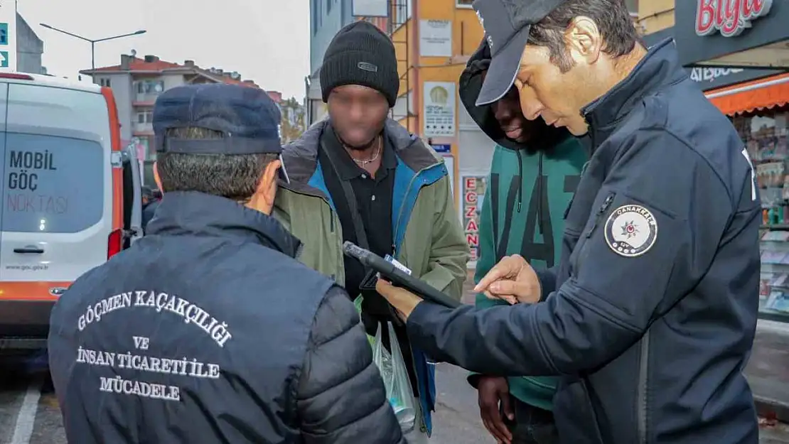 Çanakkale'de 1 ayda 281 kaçak göçmen yakalandı, 18 organizatör tutuklandı