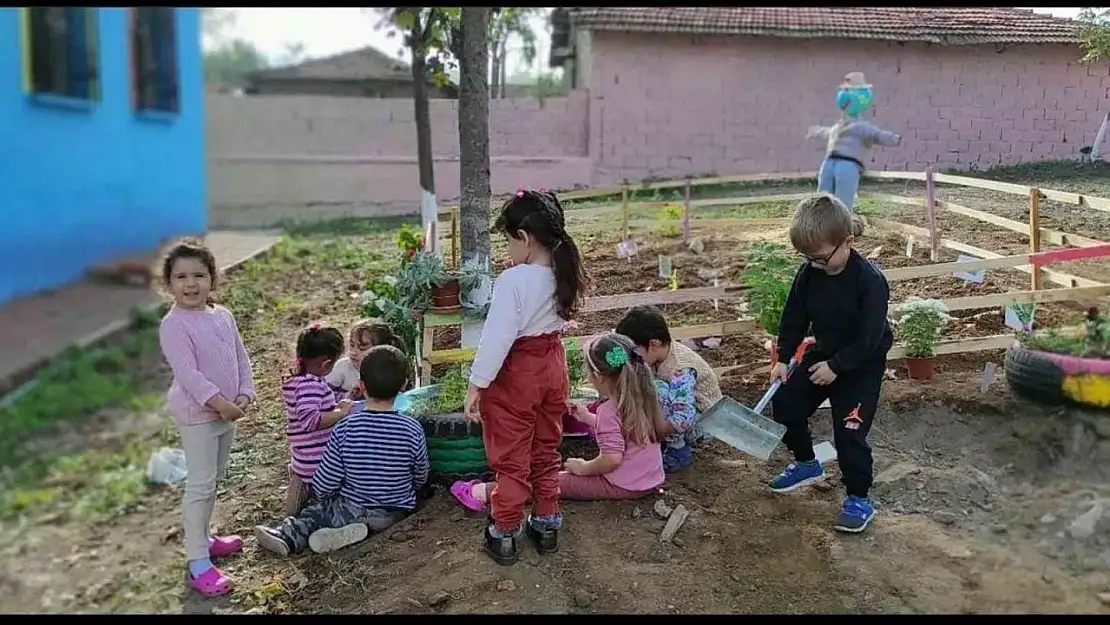 Çanakkale'de 25 okul, yeniden hizmete açılarak köy yaşam merkezine dönüştürüldü