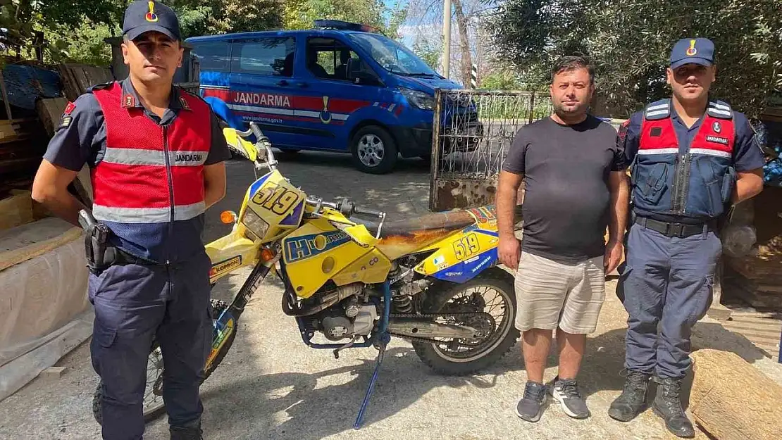 Çanakkale'de 4 motosiklet hırsızlığının şüphelileri yakalandı