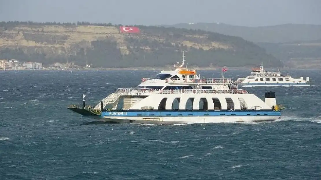 Çanakkale'de lodos deniz ulaşımını etkiliyor