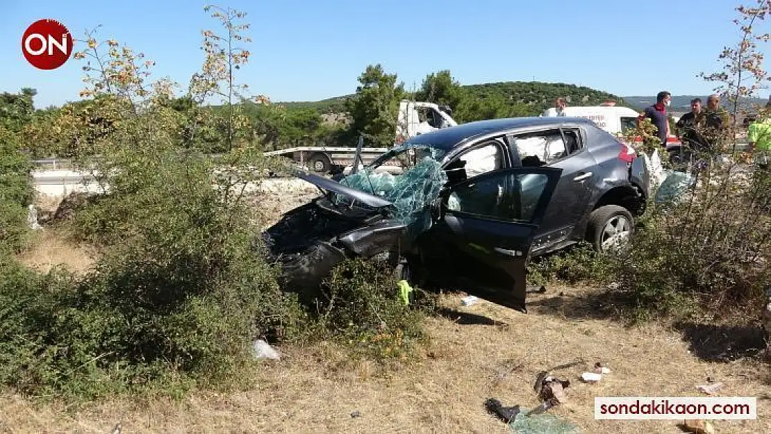 Çanakkale'de takla atan otomobildeki 3 kişi yaralandı