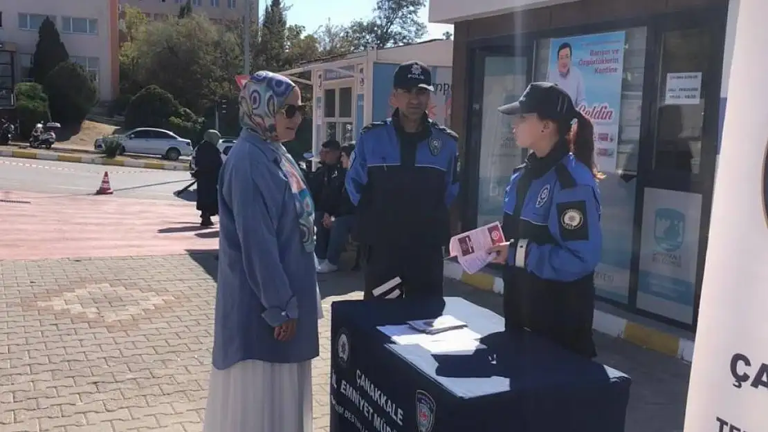 Çanakkale Emniyeti Kadına Yönelik Şiddet Gününde kadınlara KADES'i anlattı