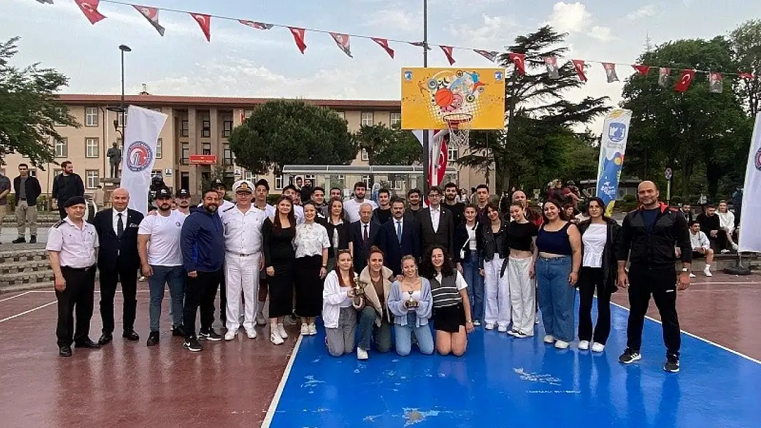 Çanakkale Onsekiz Mart Üniversitesi 27. Spor Şenlikleri Devam Ediyor