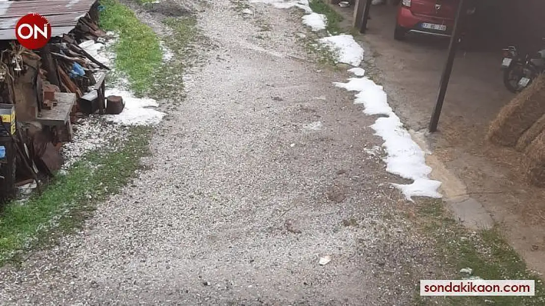 Çanakkale Yenice'de dolu tarım ürünlerine zarar verdi