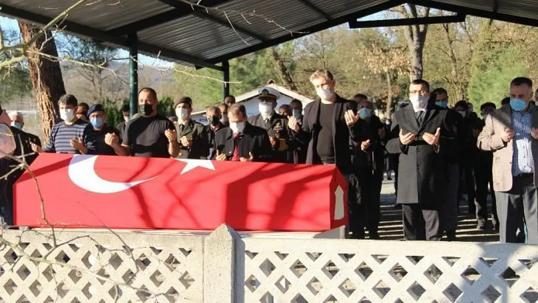 Çanlı Kıbrıs gazisi toprağa verildi