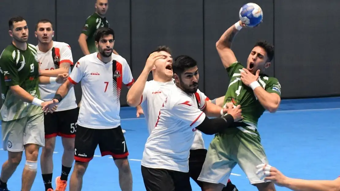 Çekişmeli maçın galibi Nilüfer Belediyespor