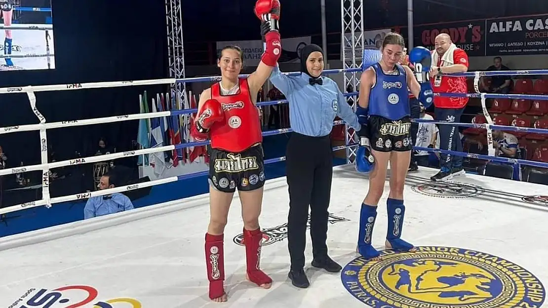 Cemile Aykoç, Muaythai Dünya Şampiyonası'nda dünya ikincisi oldu