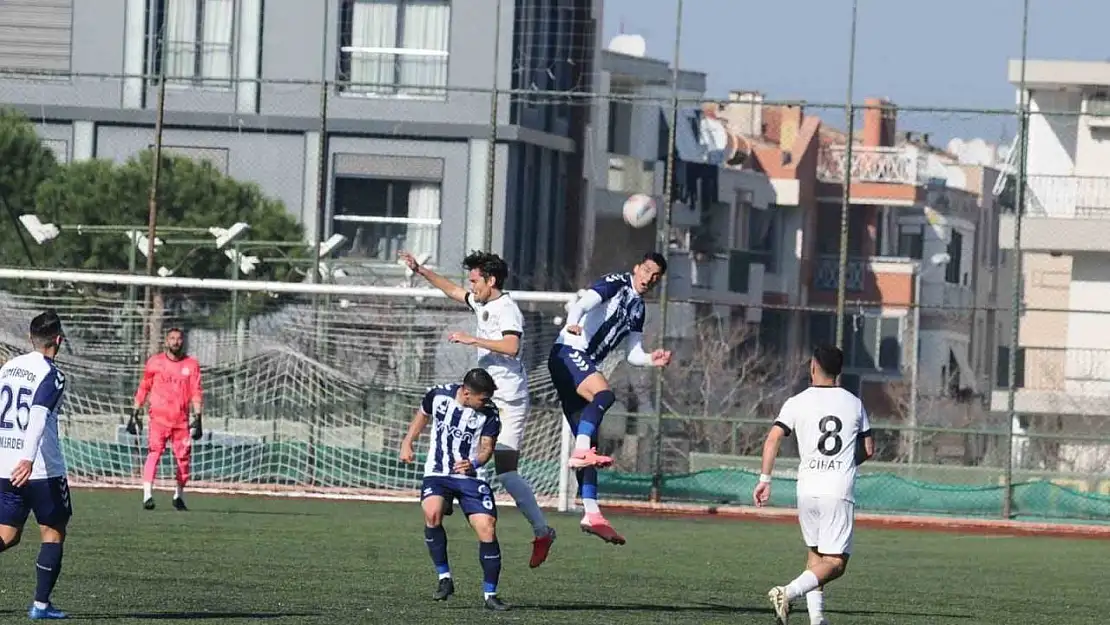 Çeşme Belediyespor ligin ikinci yarısına puan kaybıyla başladı