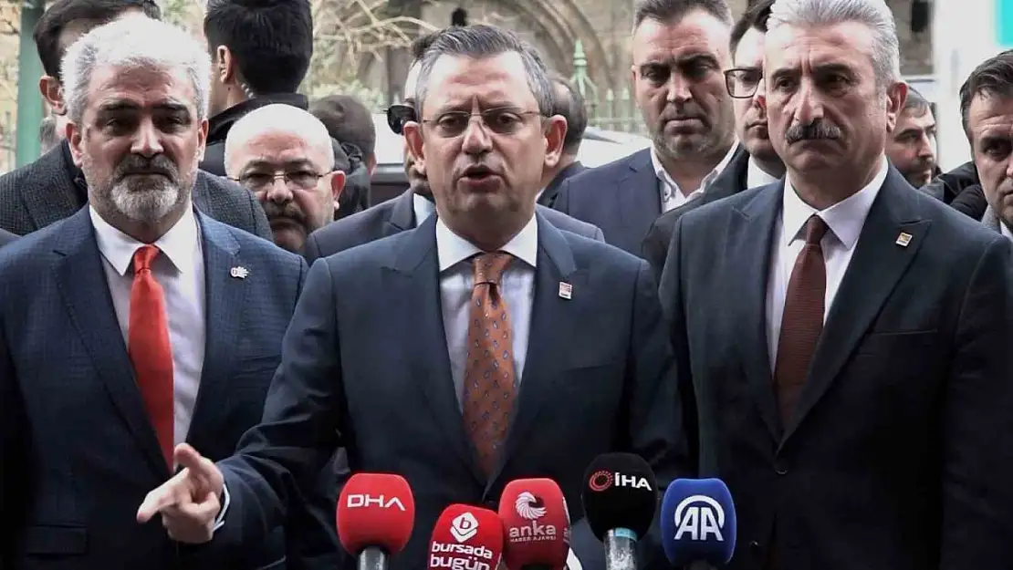 CHP Genel Başkanı Özgür Özel: 'Bozbey, parti rozetini çıkaracak'