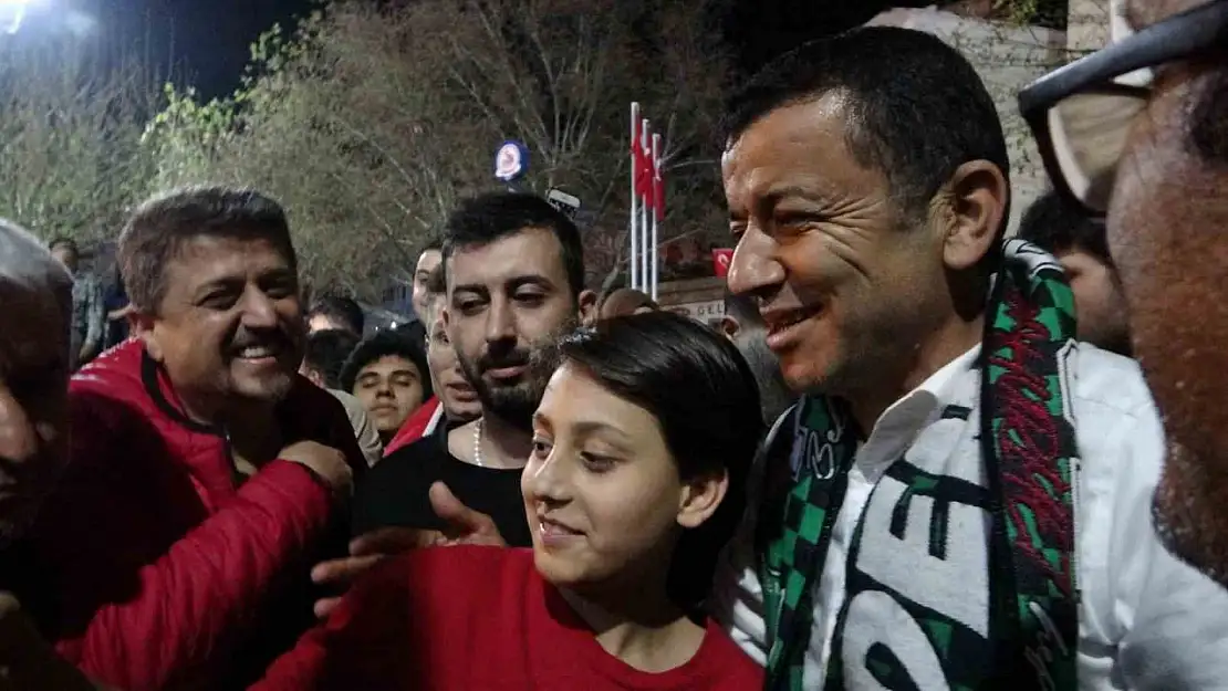 CHP'li Çavuşoğlu: 'Halka hizmetkarlığı en iyi şekilde yapacağız'