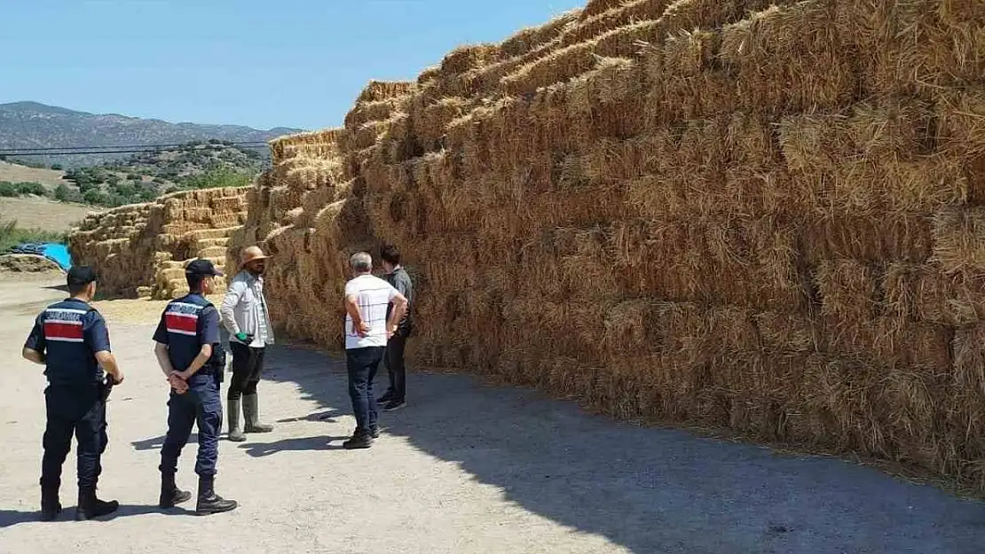 Çiftlik sahipleri saman yangınlarına karşı uyarıldı