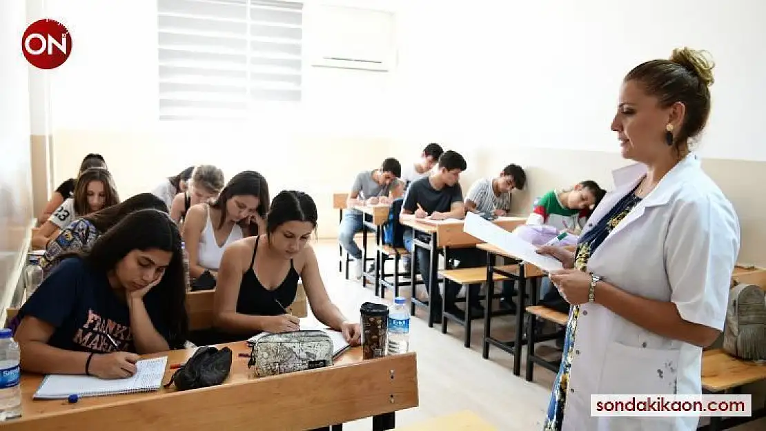Çiğli Belediyesinden üniversite adaylarına tercih danışmanlığı