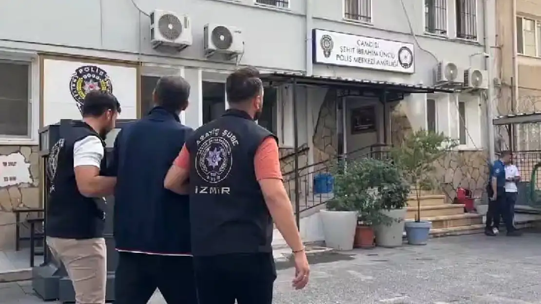 Cinayet zanlısı, Ahlak Büro polisinin uygulamasında yakalandı