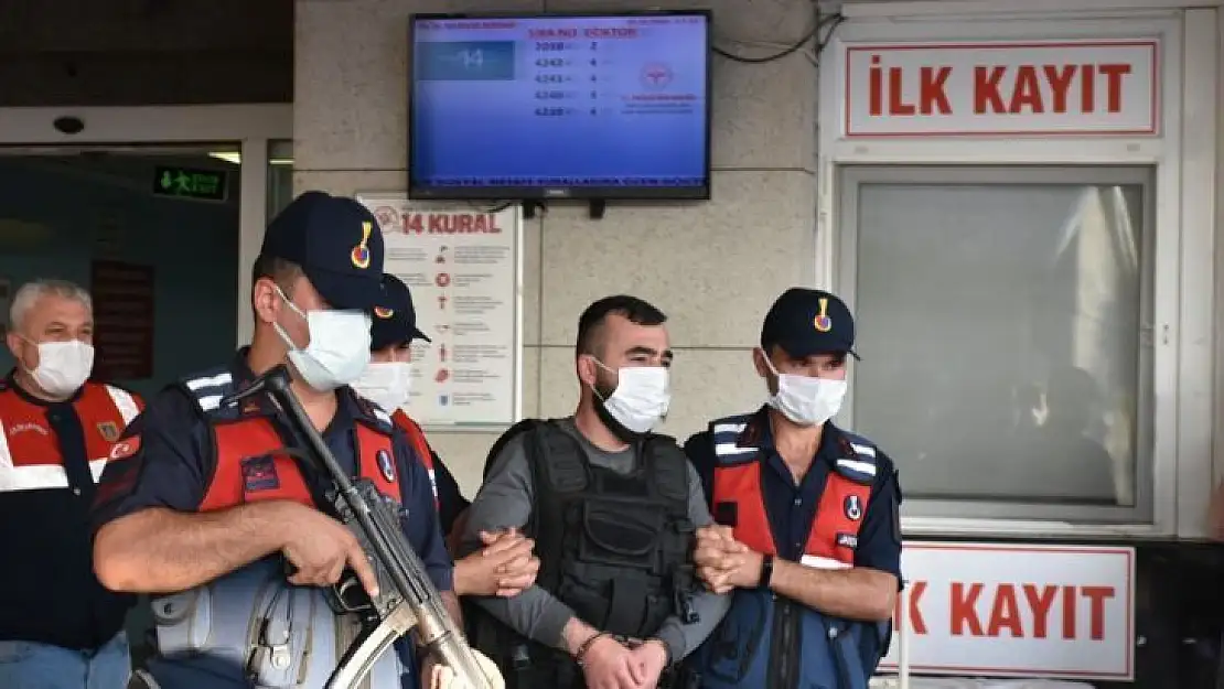 Çok sayıda suç kaydı bulunan zanlı iş yerine yapılan operasyonla yakalandı