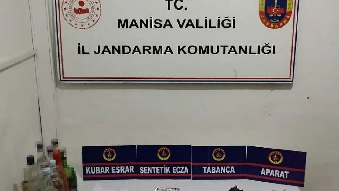 Çok sayıda suçtan aranan şahıslar jandarmaya yakalandı