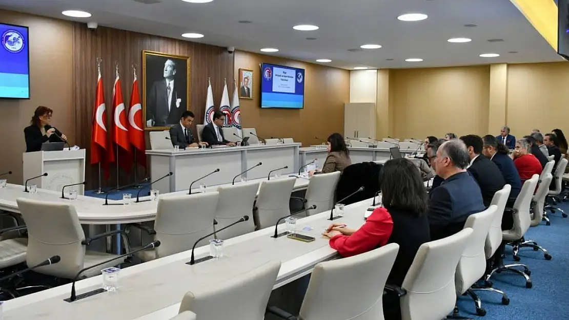 ÇOMÜ'de 2025 Yılı Hedef ve Stratejik Plan Toplantıları Başladı