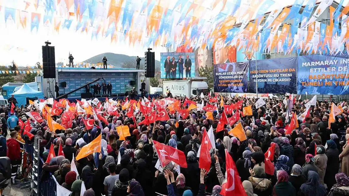 Cumhurbaşkanı Erdoğan: 'Önümüze hangi badire çıkarsa çıksın ülkemizi demokrasi ve kalkınma rotasından çıkartmadan hedeflerine doğru ilerletmeyi başardık'