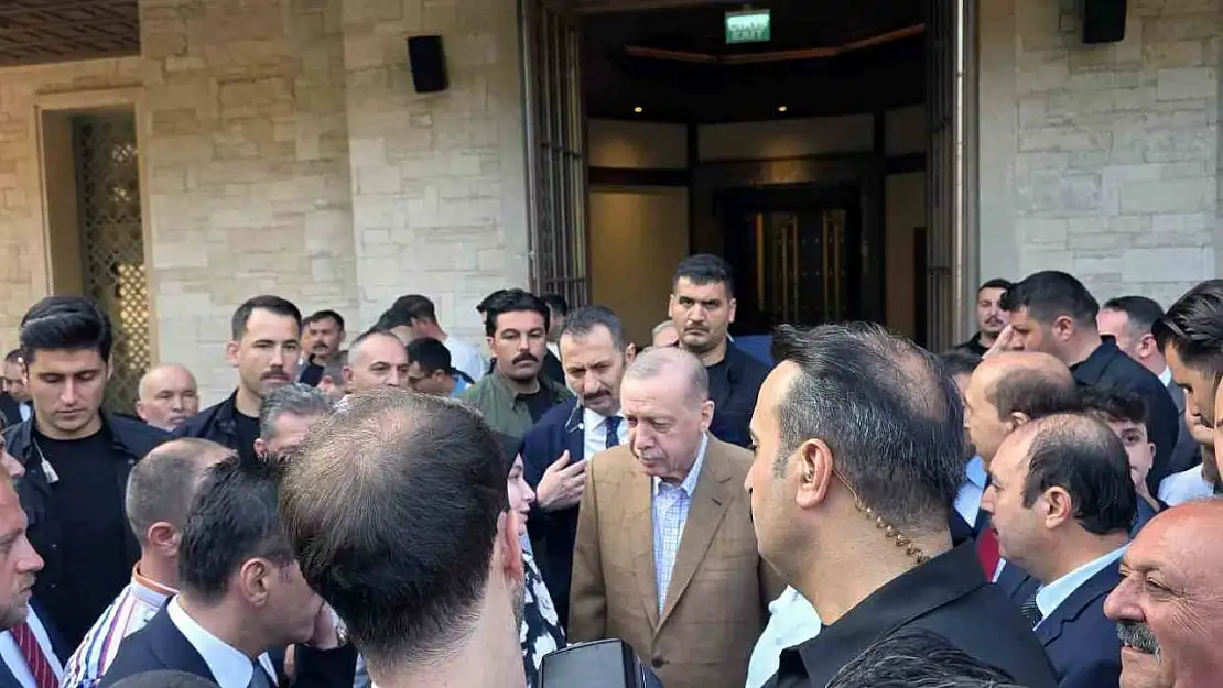 Cumhurbaşkanı Erdoğan Bayram namazını Marmaris Okluk Millet Camii'nde kıldı